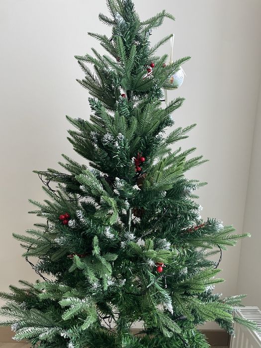 Продам Елку исскустевенная 1м