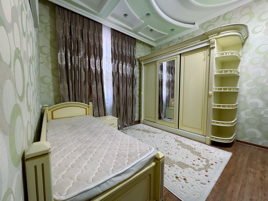 Сдам 3-комн. квартиру, центр, возле Центрбанка