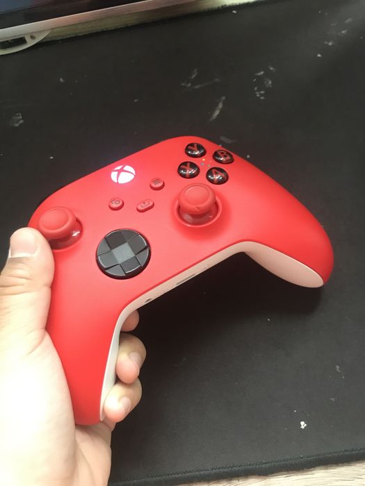 Продам xbox series s с играми