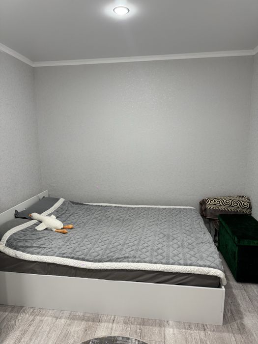 Продам спальный гарнитур