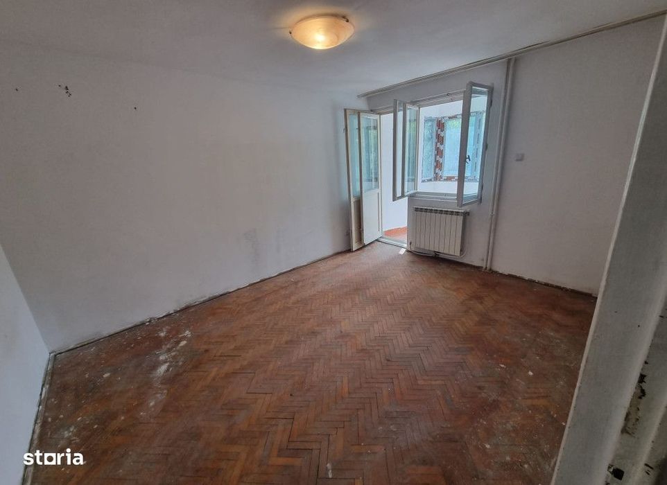 Apartament  2 camere Podu Ros , 52 metri, etaj 1 Cod:160942