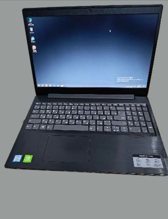 Lenovo noutbuk sotiladi