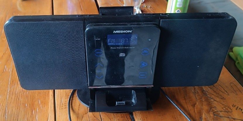 Minisistem Medion cu CD, iPod și Usb
