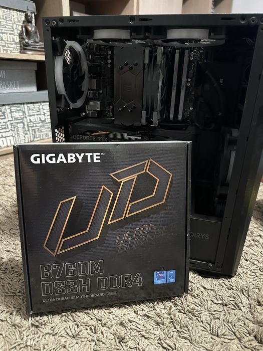 Placa de baza GIGABYTE B760M DS3H DDR4