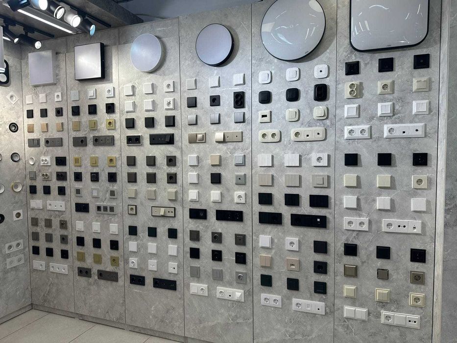 Розетки/Выключатели Legrand