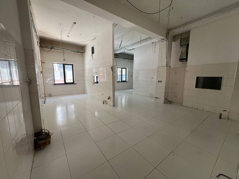 Аренда помещения под Ресторан 215 кв.м. в Бизнес Центре