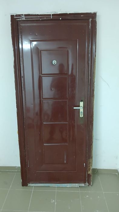 Продам железный входной дверь