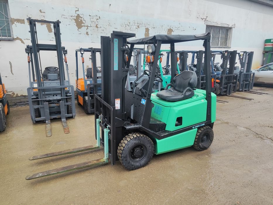 Продам вилочный погрузчик. Кара