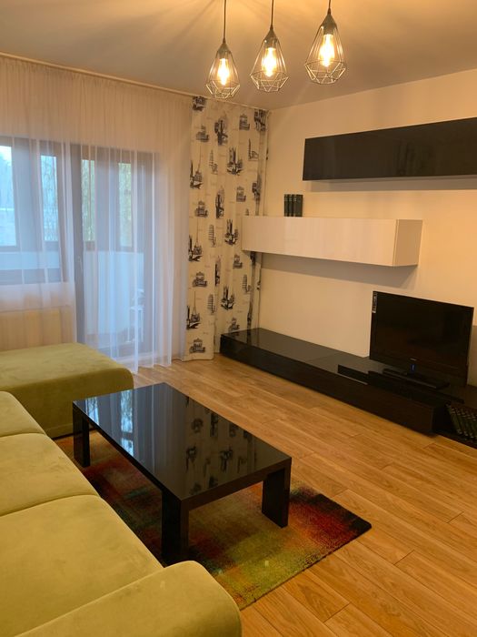 Închiriez apartament Brâncoveanu cu loc de parcare