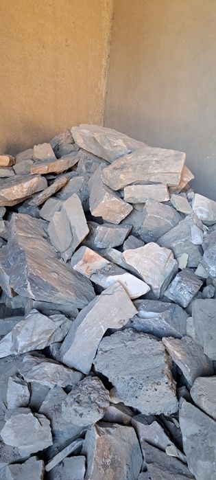 Тог тошлари  сотилади