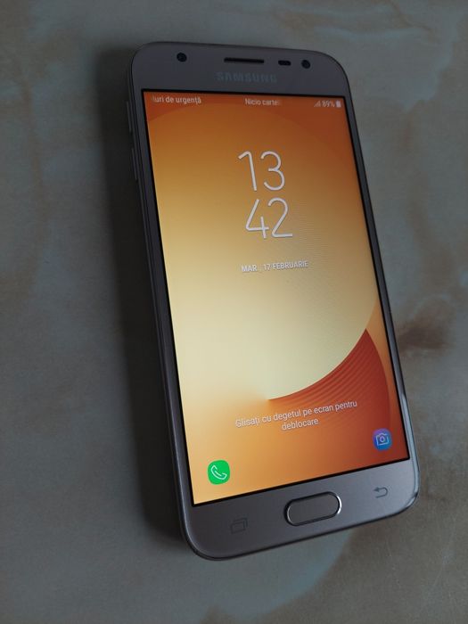 Vând Samsung Galaxy J3 2017 Gold /codat VodafoneRO /perfect funcțional