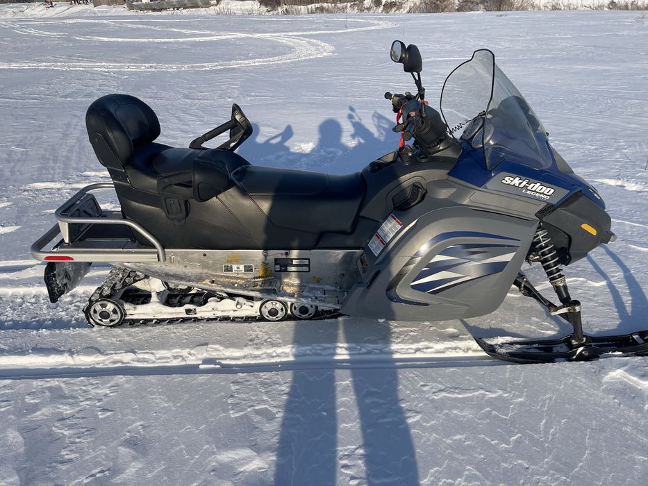 снегоход BRP legend touring v-800