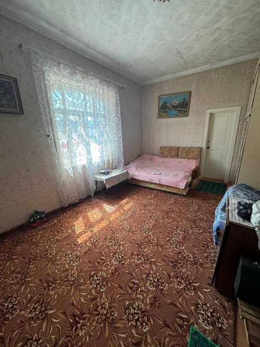 130квдан иборат 2хонали квартира сотилади