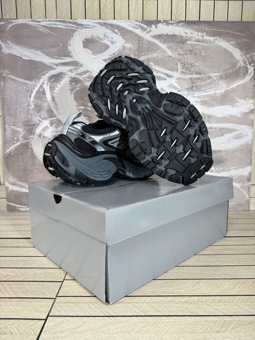 Balenciaga Trainer 6XL Black