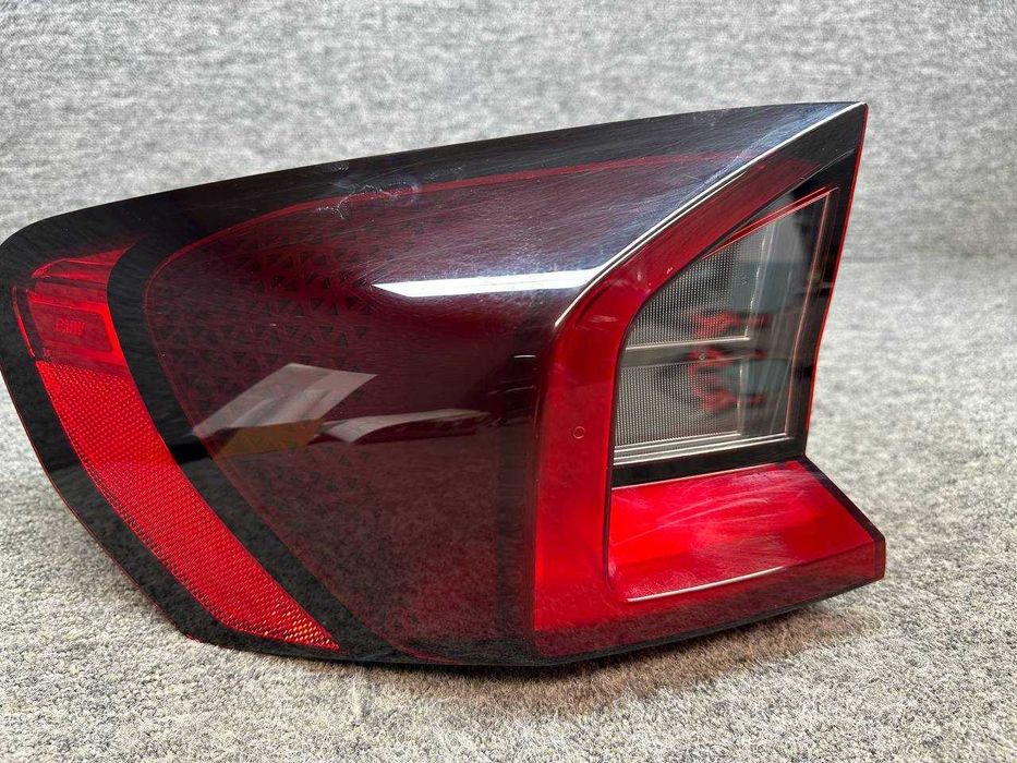 Stop aripa stanga BMW X1 U11