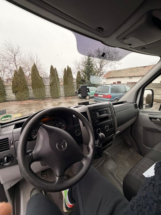 Mercedes-Benz  Sprinter