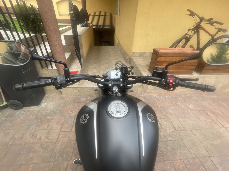 Benelli 502c 2022 cat. A2 sub 12.000 de km!!! Motocicleta