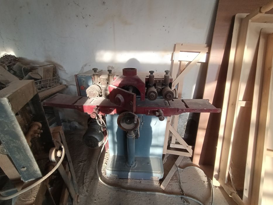 Горизонтальный фрезерный станок