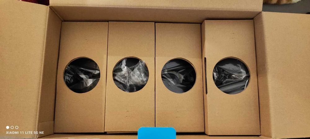 Boxe Logitech Multimedia (se vand la pereche)