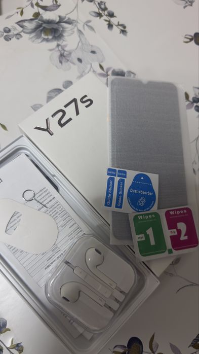 Продам телефон Vivo 27s