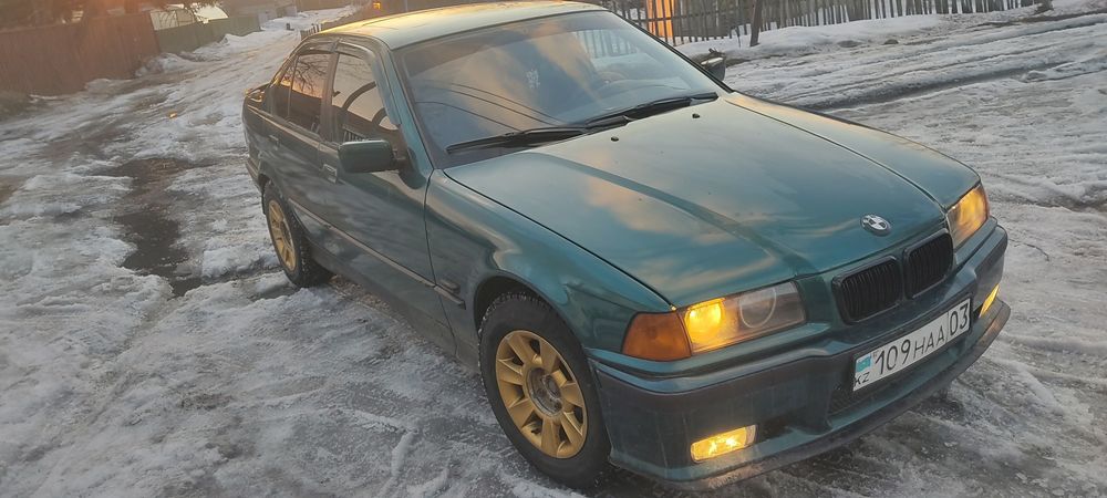 Продам автомобиль BMW