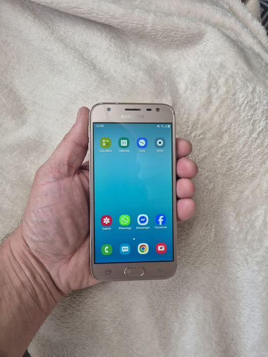 Telefon Samsung J3