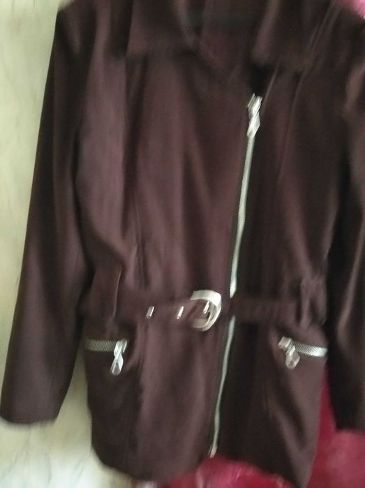 Стилни дамски костюми