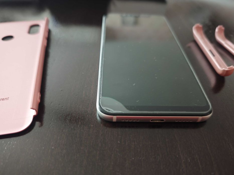 Телефон XIOMI Mi 8