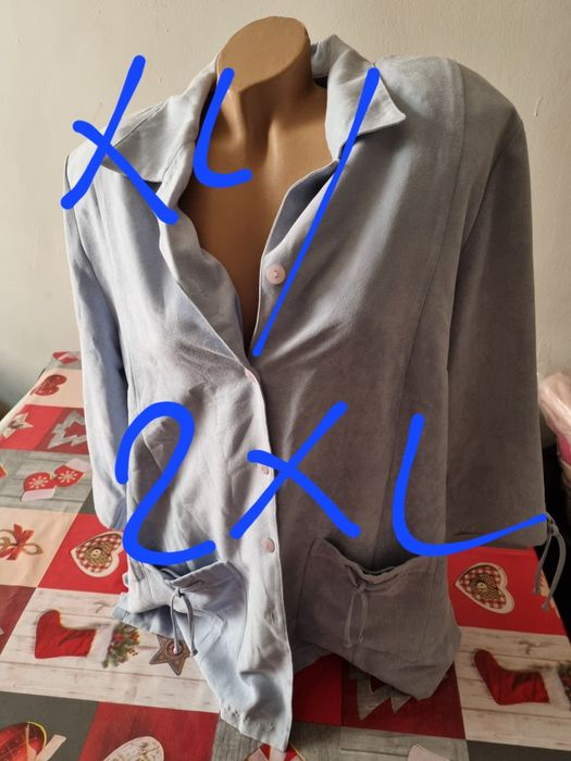 Vând haine second hand în stare bună