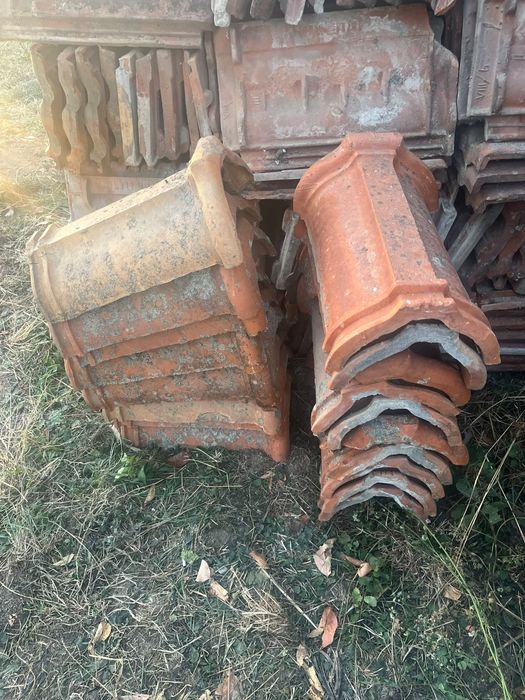 Țiglă veche de vânzare 1800 buc