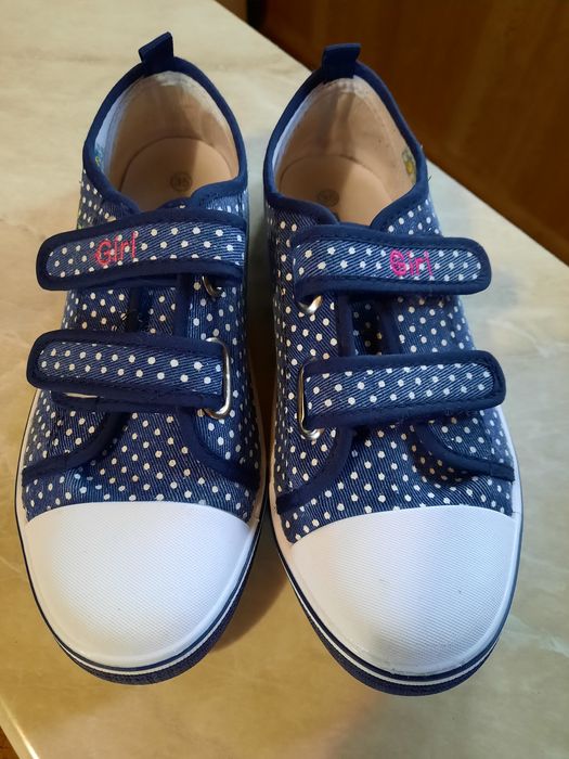 Кецове - гуменки номер 35