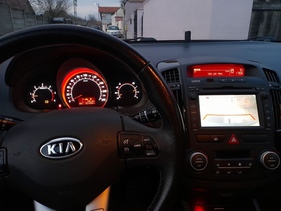 Vând Kia Ceed 1.6 Diesel 2012