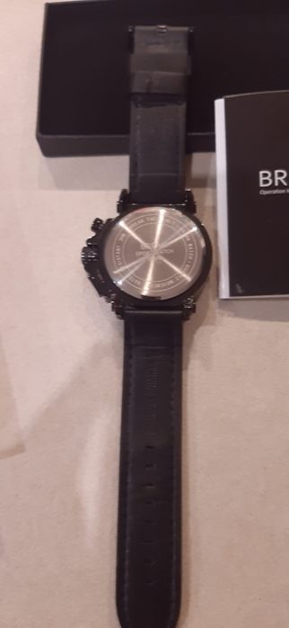 Мъжки часовник с кутия