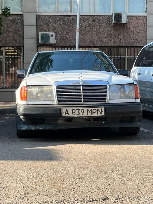 Мерседес w124 бампер пароги фары