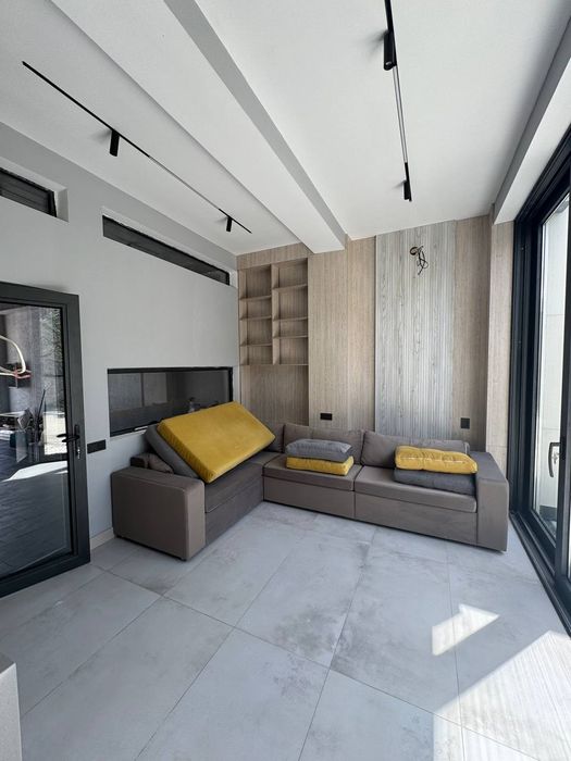 Центр луначарского 2 соток  Дом в стиле HI-TECH Собственник