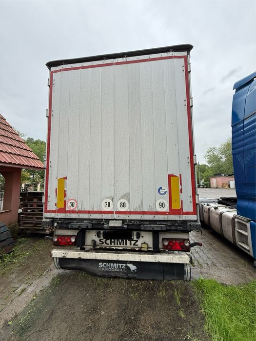 Semiremorci schwarzmuller si Schmitz