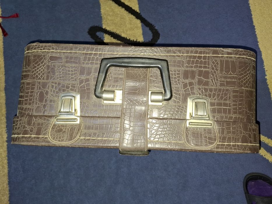 Mașină de cusut casnică