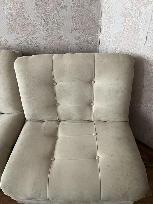 продается диван и кресло