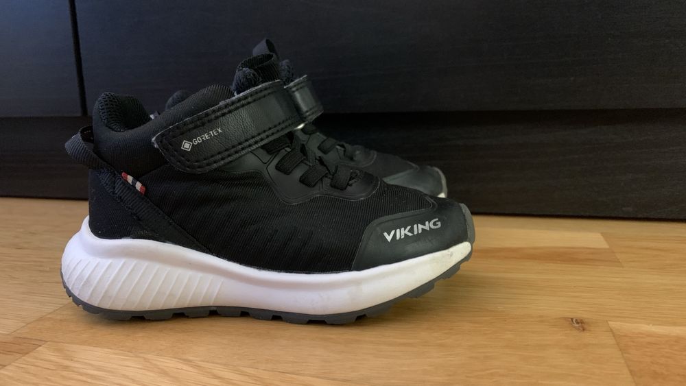 Lot 7 perechi adidasi copii ( marimi 23-25 )