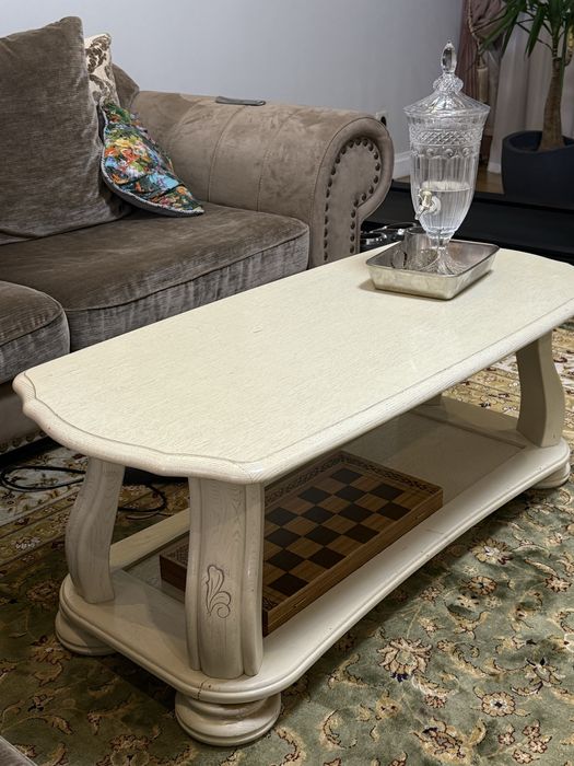 Продам журнальный столик