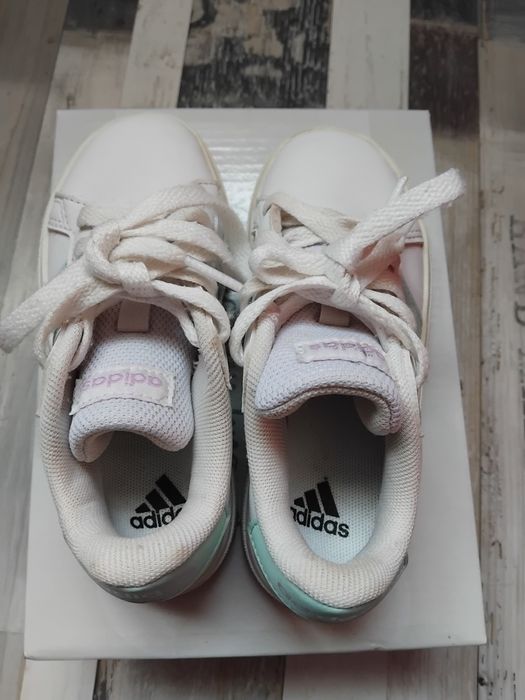 Детски  маратонки адидас