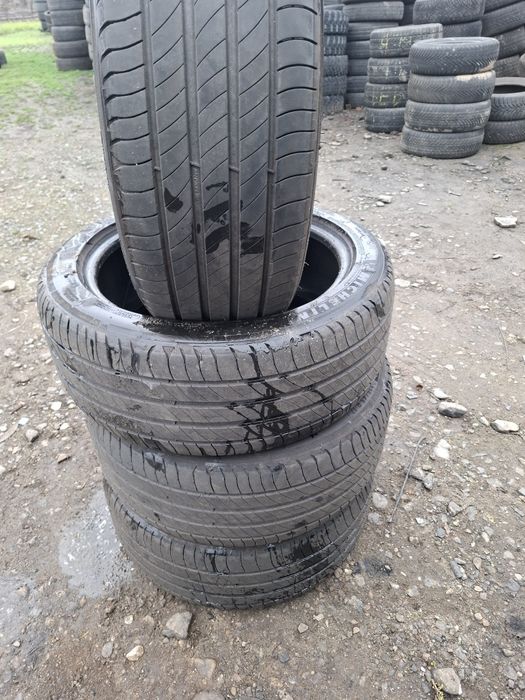 Vand 2 sau 4 anvelope 225 45 17 ca noi michelin de vara dot 2022