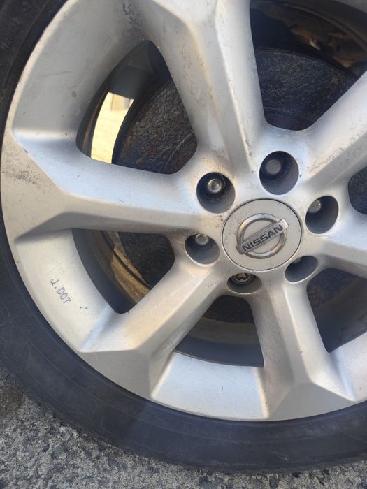 Джанти с гуми -Nissan Navara ADVENTURE -2.5dci-174кс-2006г