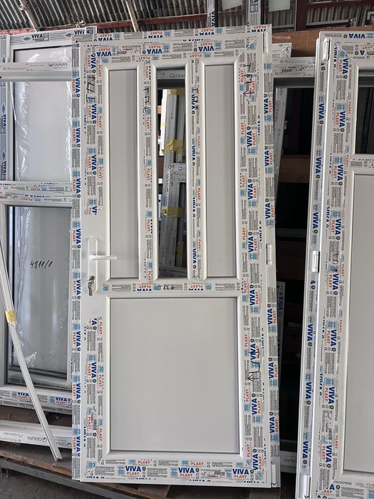 Алуминиеви врати за баня в наличност