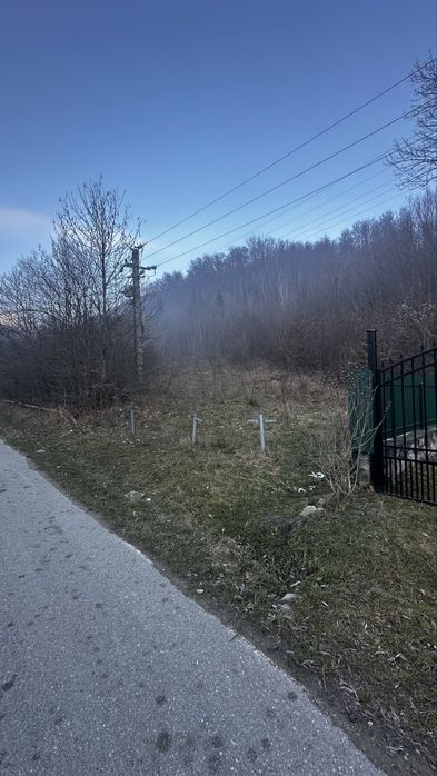 Teren Intravilan Moroeni 1000m