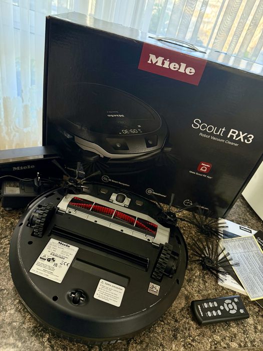 Прахосмукачка робот Miele Scout RX3-SPQL в гаранция