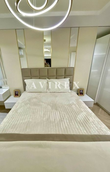 Дава се под наем Тристаен апартамент в Пловдив, Център - 130 кв.м за 917.49 € - Снимка #8