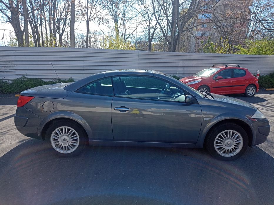 Renault Megane cabrio/ 2007  / 1.6 benzina / A.C / panoramic /decapotare ELECTRICA