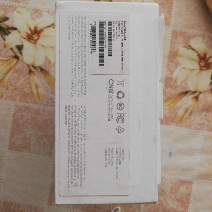 Beats by dr. Dre слушалки