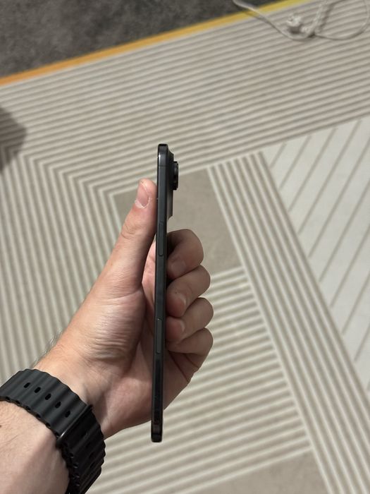Обменяю iphone air 256gb и iphone 14 pro max 128